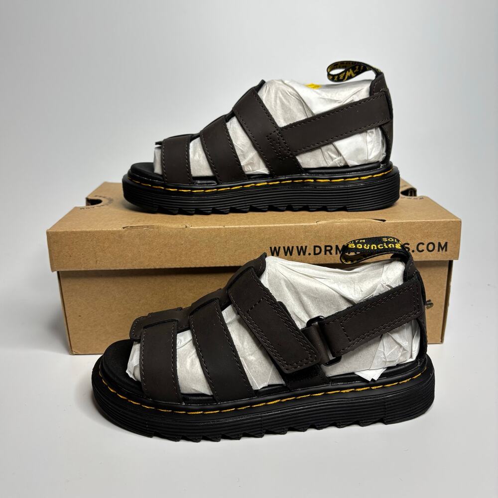 Dr. Martens Junior Terry Leather Strap Sandals in Gaucho Wildhorse Lamper;